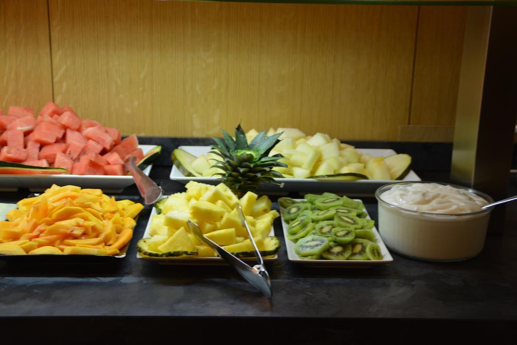 梅纳广场酒店 内尔哈 外观 照片